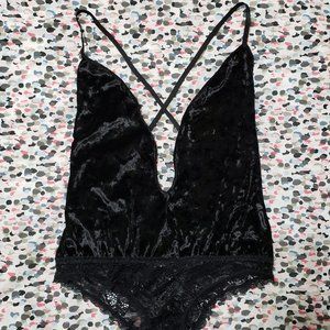 Frederick's of Hollywood deep plunge velvet teddy